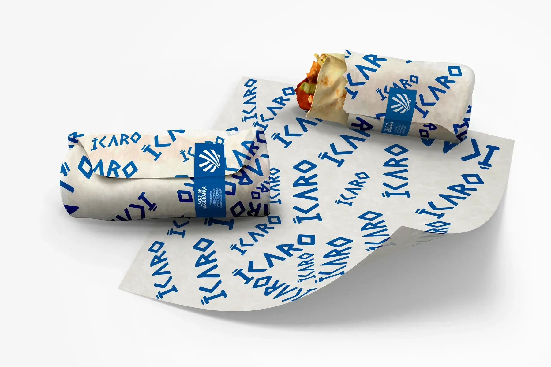 Wrapping paper with the Ícaro name repeated in a pattern